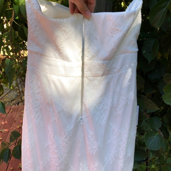 Lulus mermaid style wedding dress - Picture 3 of 12